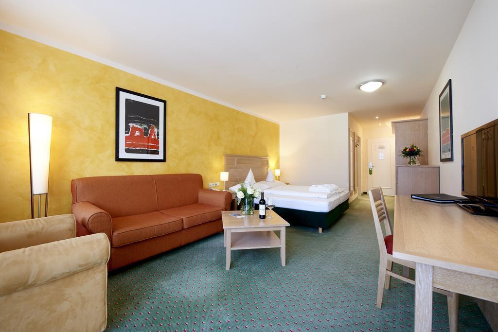 Das Hotel Eden - Das Aktiv- & Wohlfuehlhotel In Tirol Auf 1200M Hoehe Seefeld in Tirol Ngoại thất bức ảnh